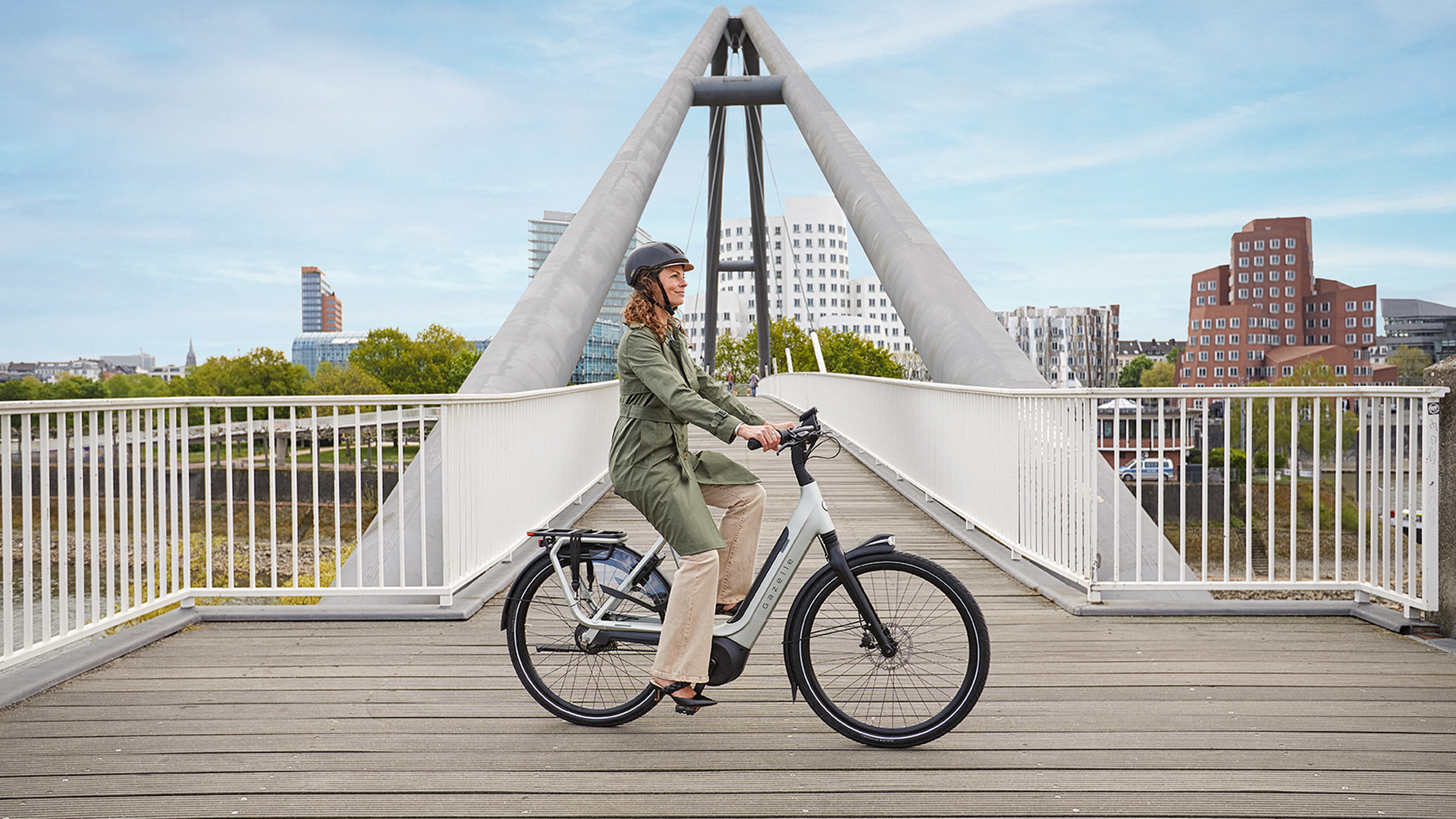 Gazelle Avignon C380 HMB