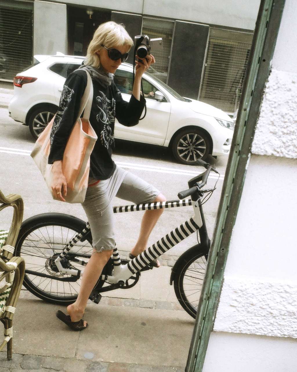 2026_MADSN_GAZELLE_BIKE_BK 12