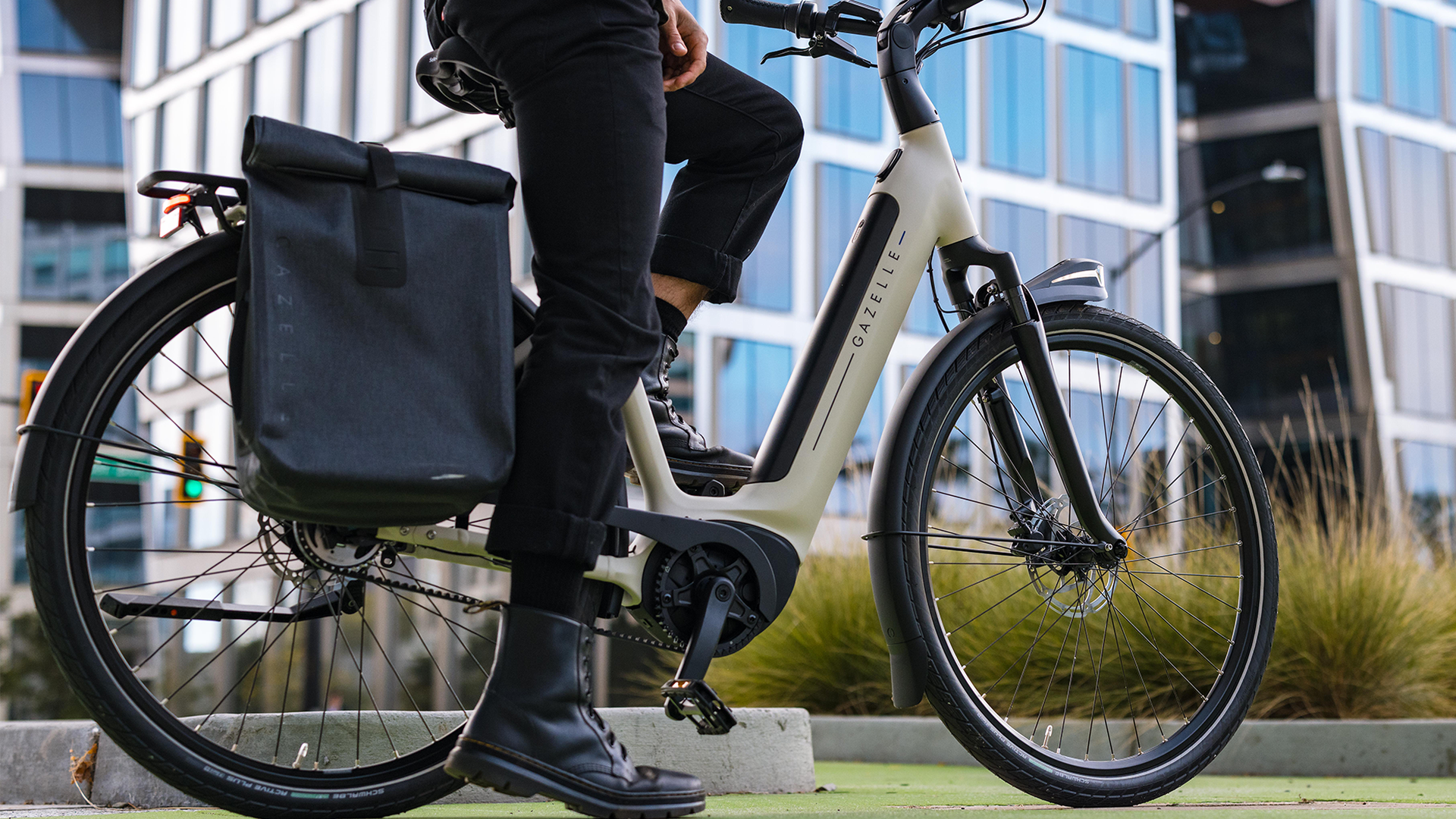 Electric Commuter Bikes