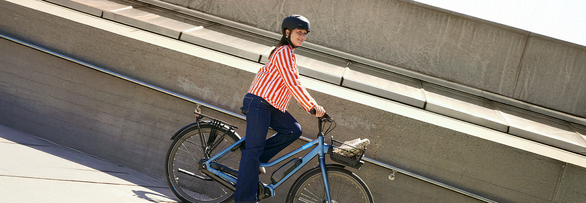 Header image with helmet