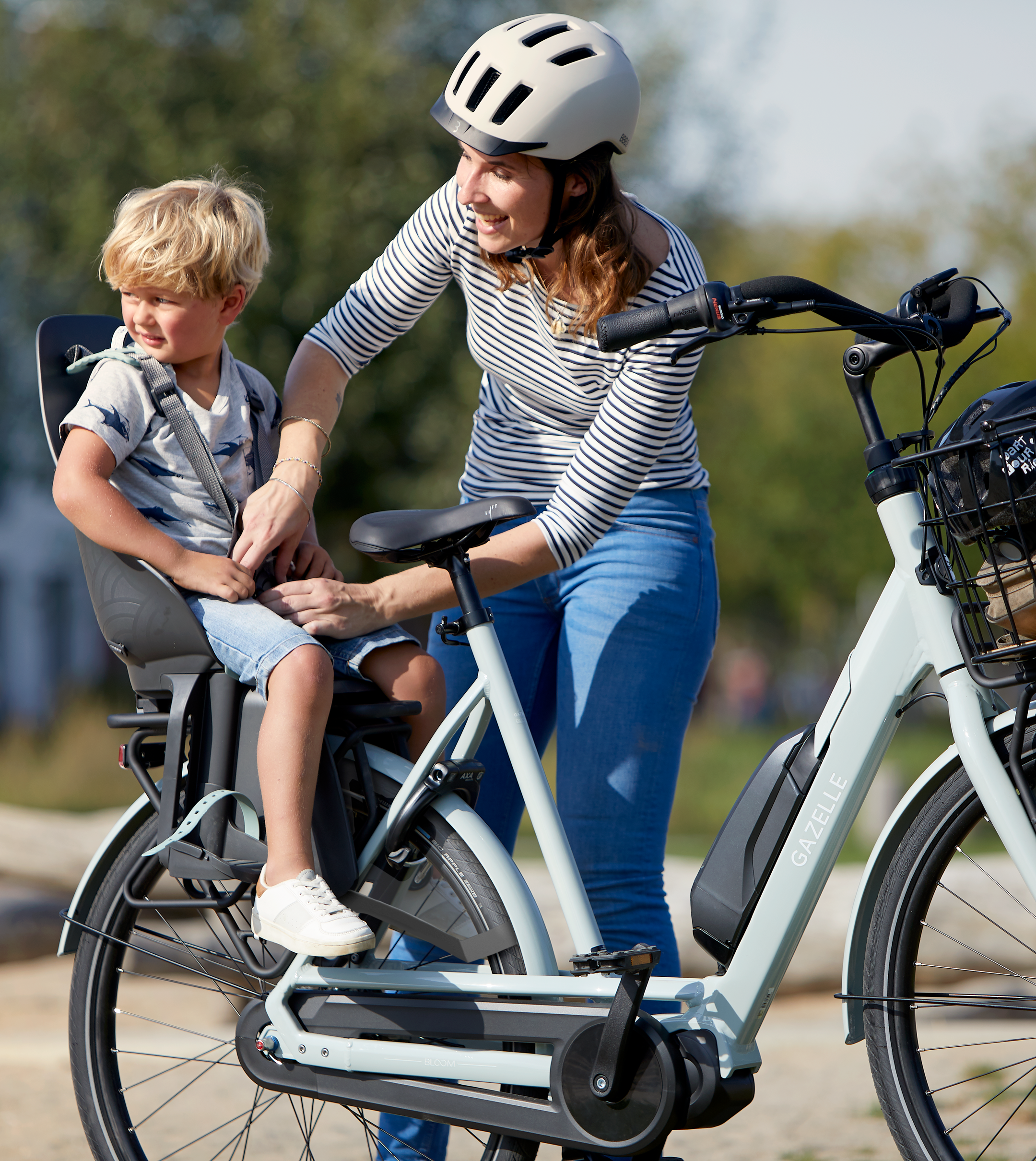 Ladies bike with child hot sale seat